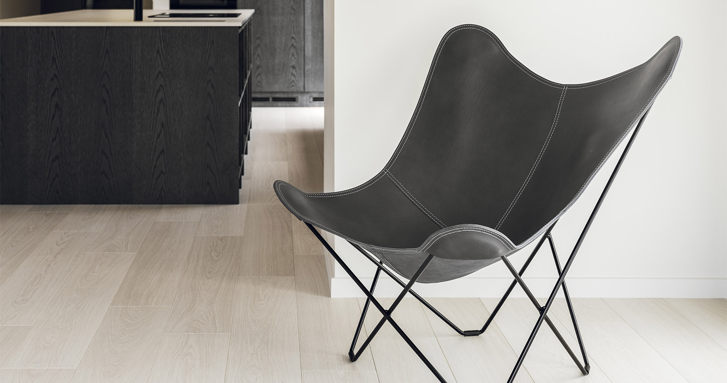 Leather Butterfly Chair – Pampa Mariposa & Flying Goose Stool