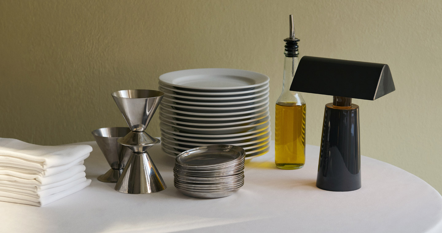 MF1 Caret Portable Table Lamp