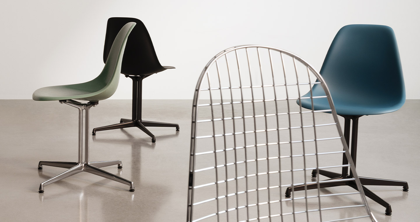 DSL Eames Plastic Side Chair RE