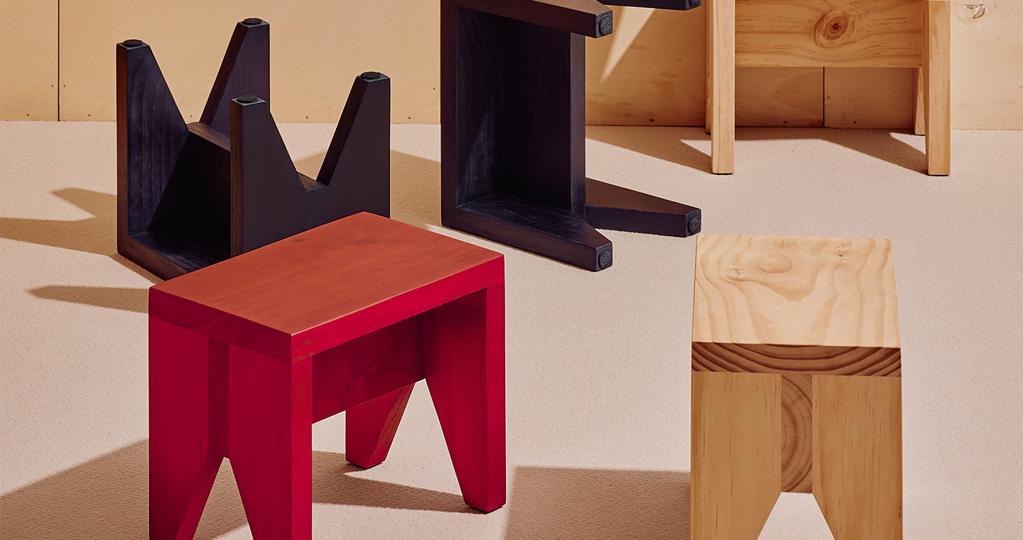 Manolito Stool