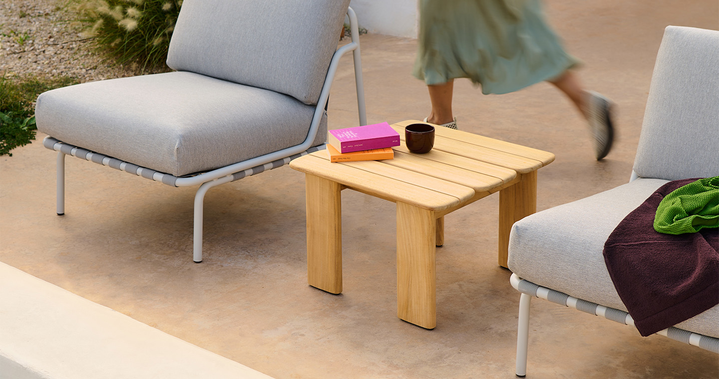 Assemble Coffee Table - Square