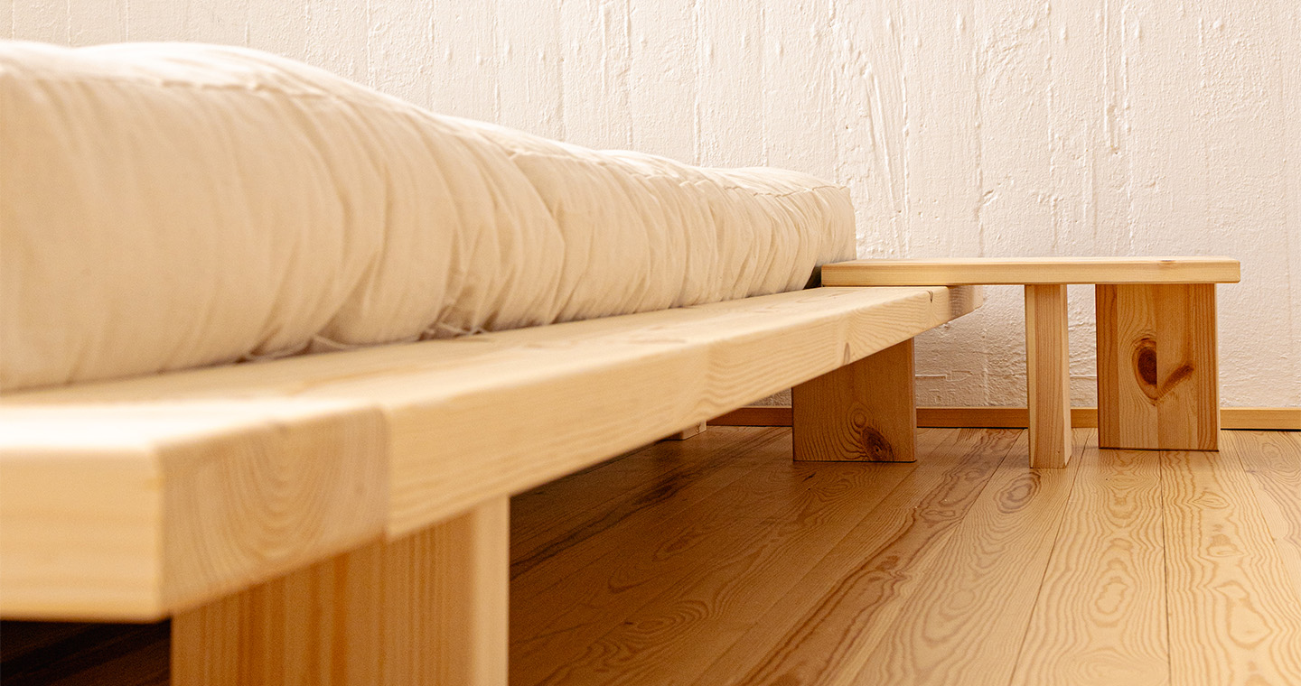 Japan Bedside Table