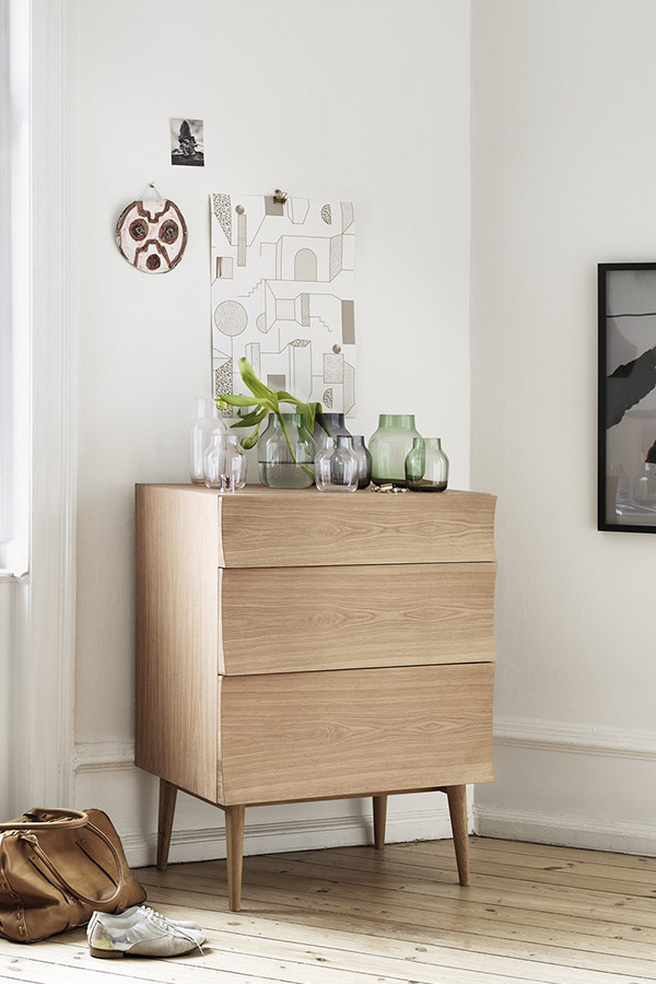 Muuto Reflect Drawers stacked with multiple vases