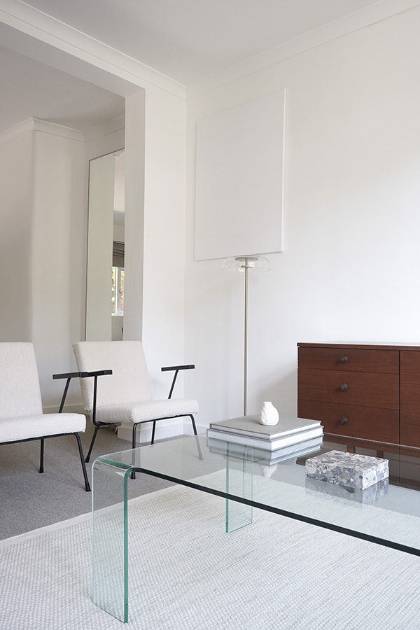 Nuura Blossi Floor Lamp in a minimal living room