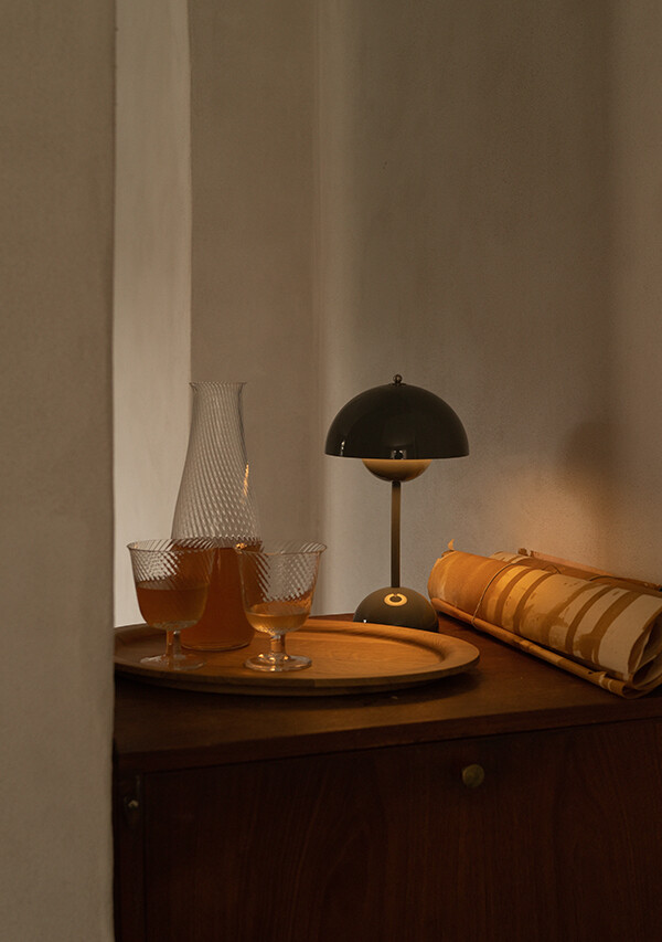 &Tradition Collect Glass and VP9 Flowerpot Portable Table Lamp