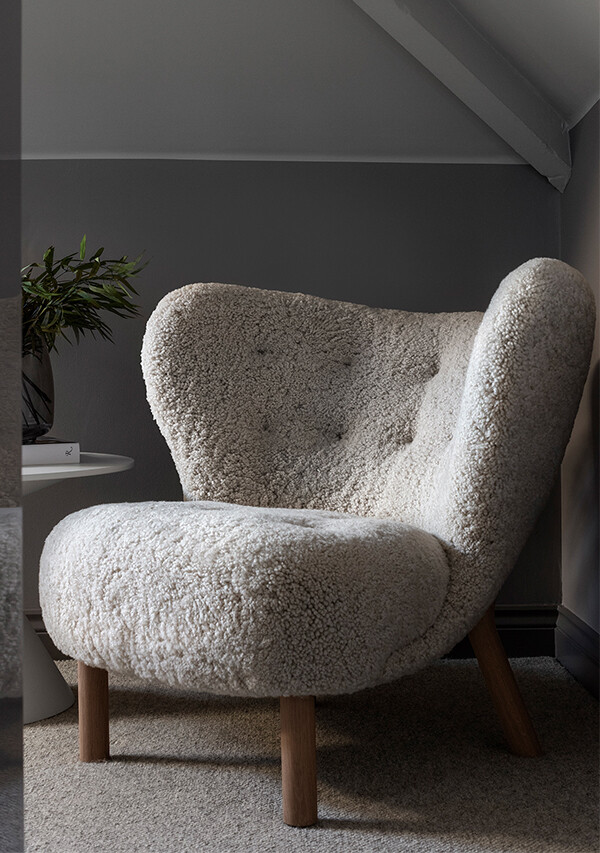 &Tradition VB1 Little Petra Lounge Chair