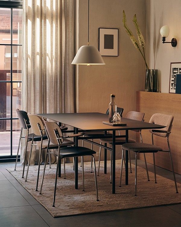 Rectangular Audo Copenhagen Snaregade Table with six dining chairs