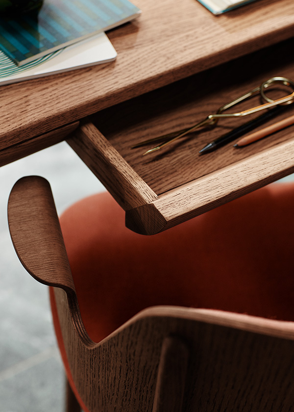 Detail of the Warm Nordic Runa Dining Table with Drawer