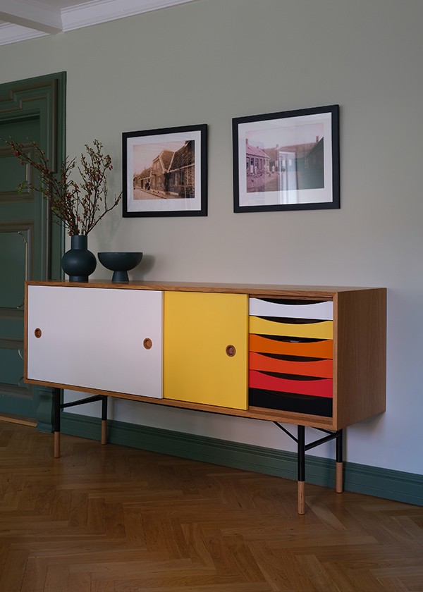 House of Finn Juhl Sideboard Walnut / White & Yellow