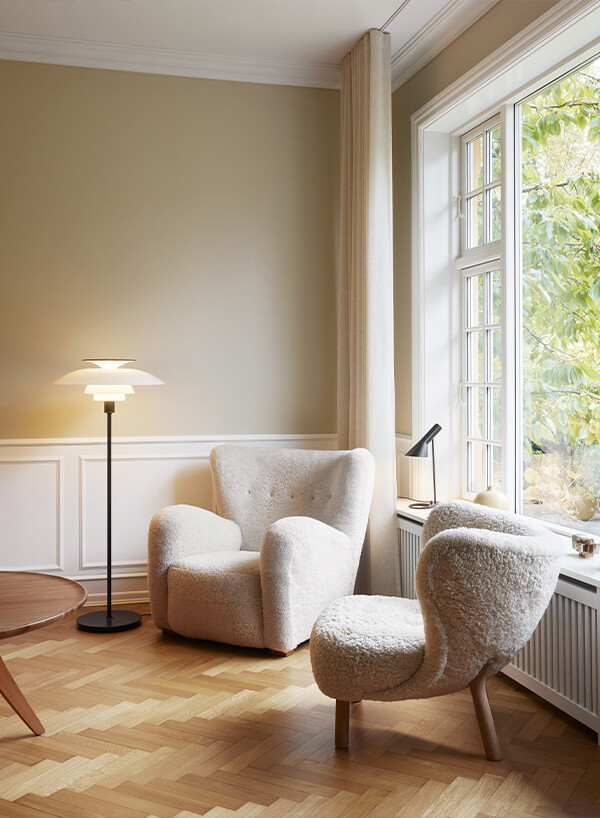 Organic modern styled room with Louis Poulsen PH 80