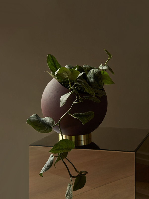 AYTM Globe Flower Pot with plant