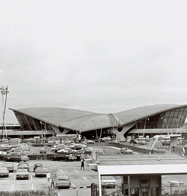 Eero Saarinen's TWA Flight Centre from the Knoll Archives