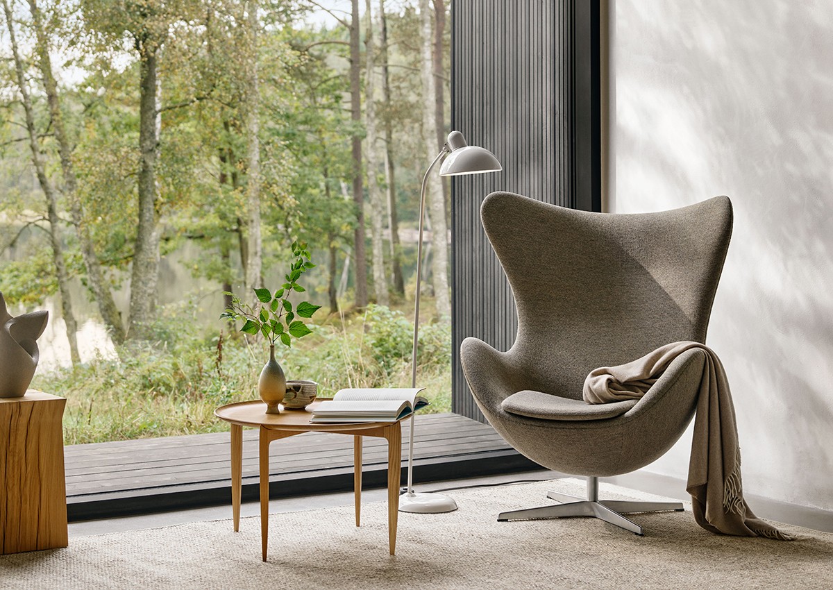 Fritz Hansen Egg Lounge Chair in Hallingdal Fabric