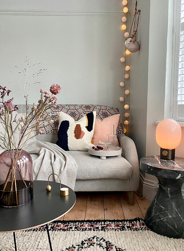 Audo JWDA Bronzed Brass Table Lamp in a modern lounge