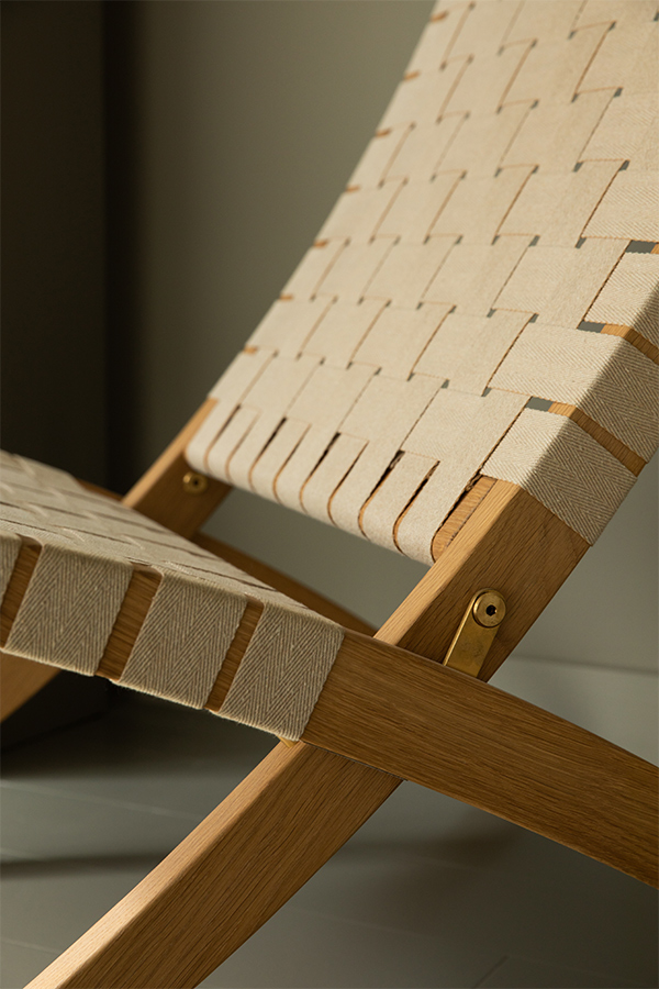 Close up of the MG501 Cuba Easy Chair from Carl Hansen