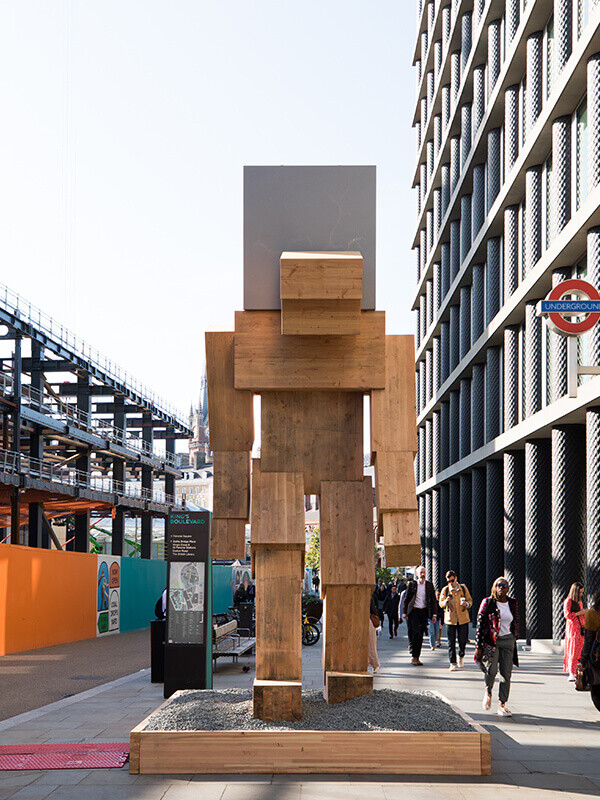 Talk to me sculpture by Steuart Padwick