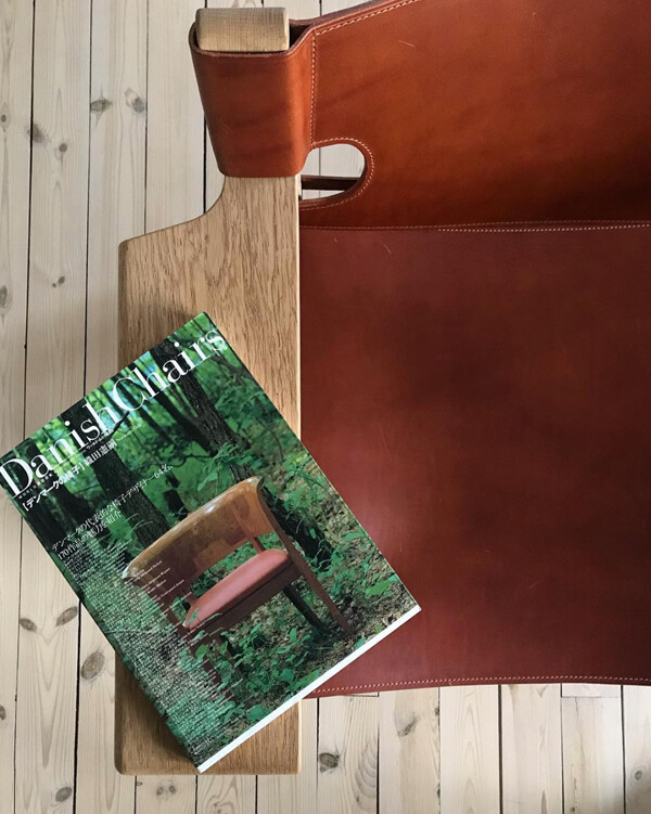 Detail of the Fredericia The Spanish Chair in Mr Aardal's home