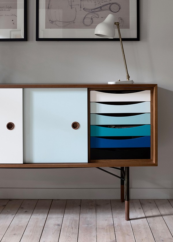 House of Finn Juhl Sideboard Walnut / White & Blue