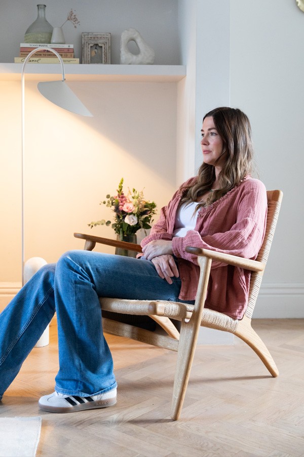 Sindy sat in the Carl Hansen & Son CH25 Lounge Chair