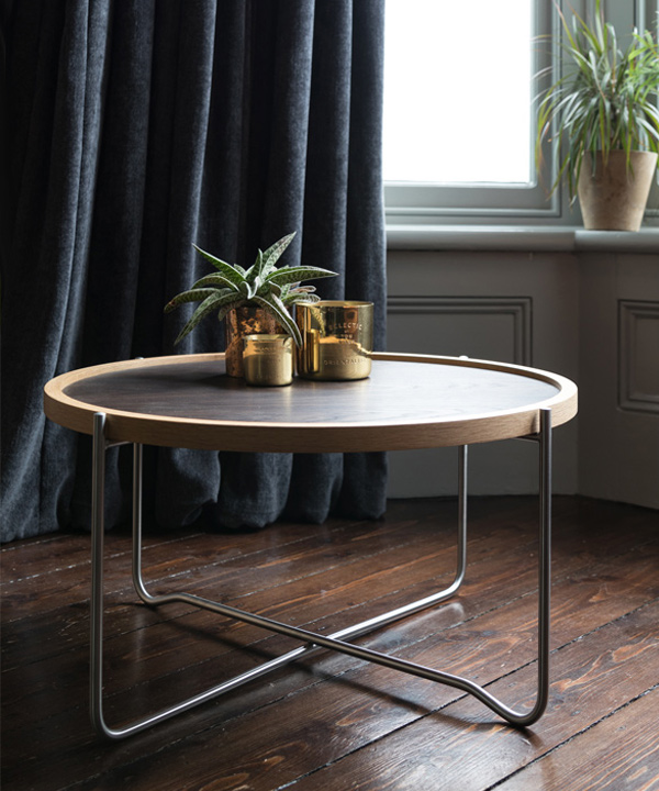 Carl Hansen CH417 Tray Table in use