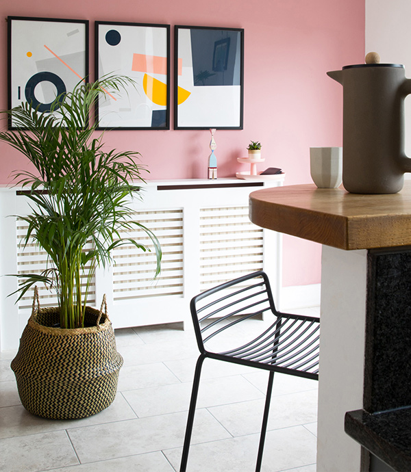 Black Hay Hee Bar Stools in kitchen