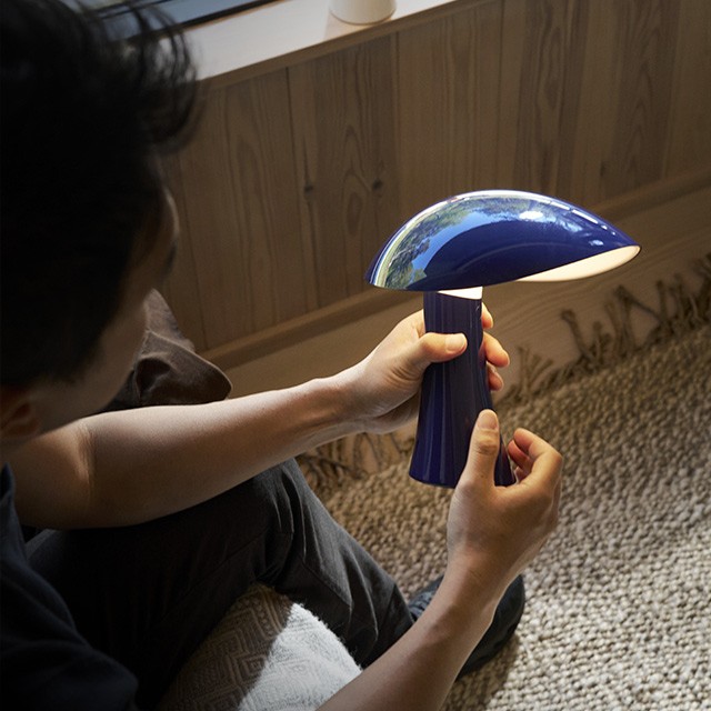 Louis Poulsen Rumee 220 Portable Lamp