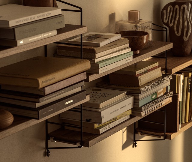 String Pocket Shelving