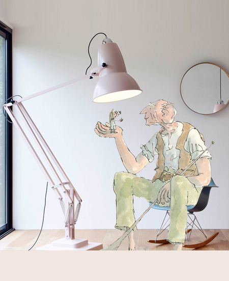 Giant Anglepoise: Your own Friendly and Stylish Giant