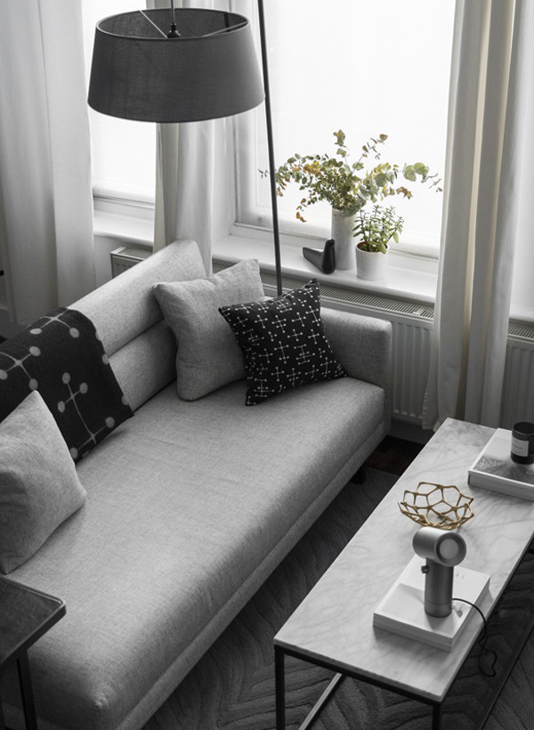 Inside Tsun Yuen's Living Room