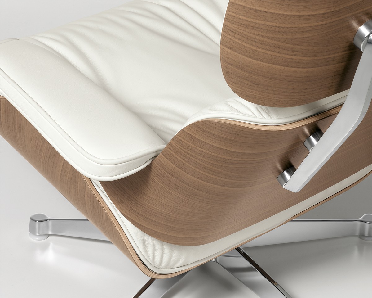 Close up of Vitra Eames Lounge Chair & Ottoman in premium snow leather 