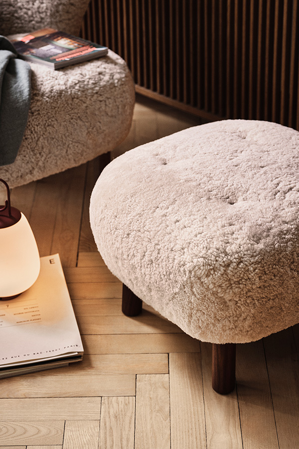 &Tradition Little Petra Lounge Chair Chair close up