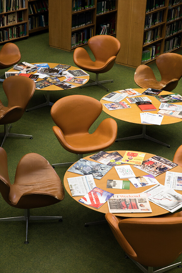 Arne Jacobsen Swan Chairs in the Library at St Catherines, Oxford