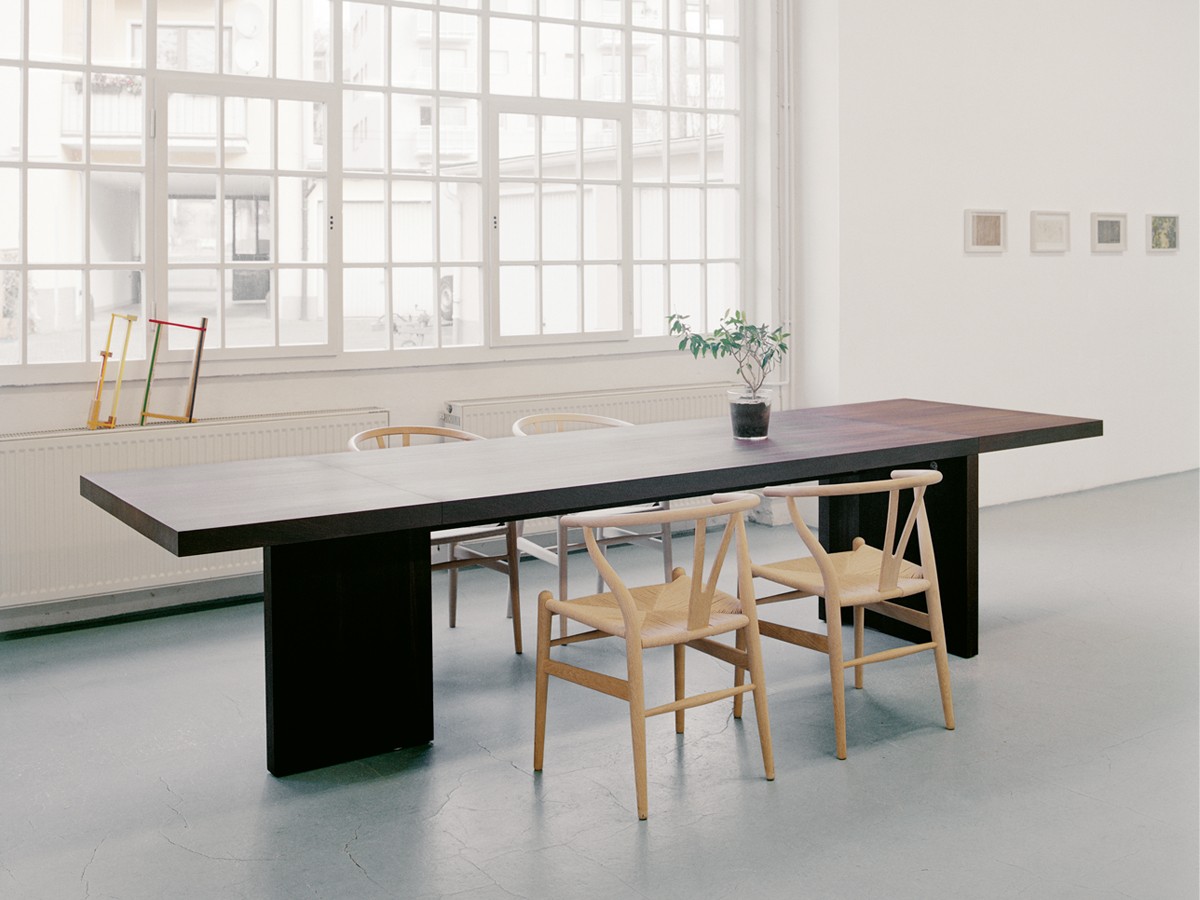 E15 PA01 Isaac Dining Table Smoked Oak