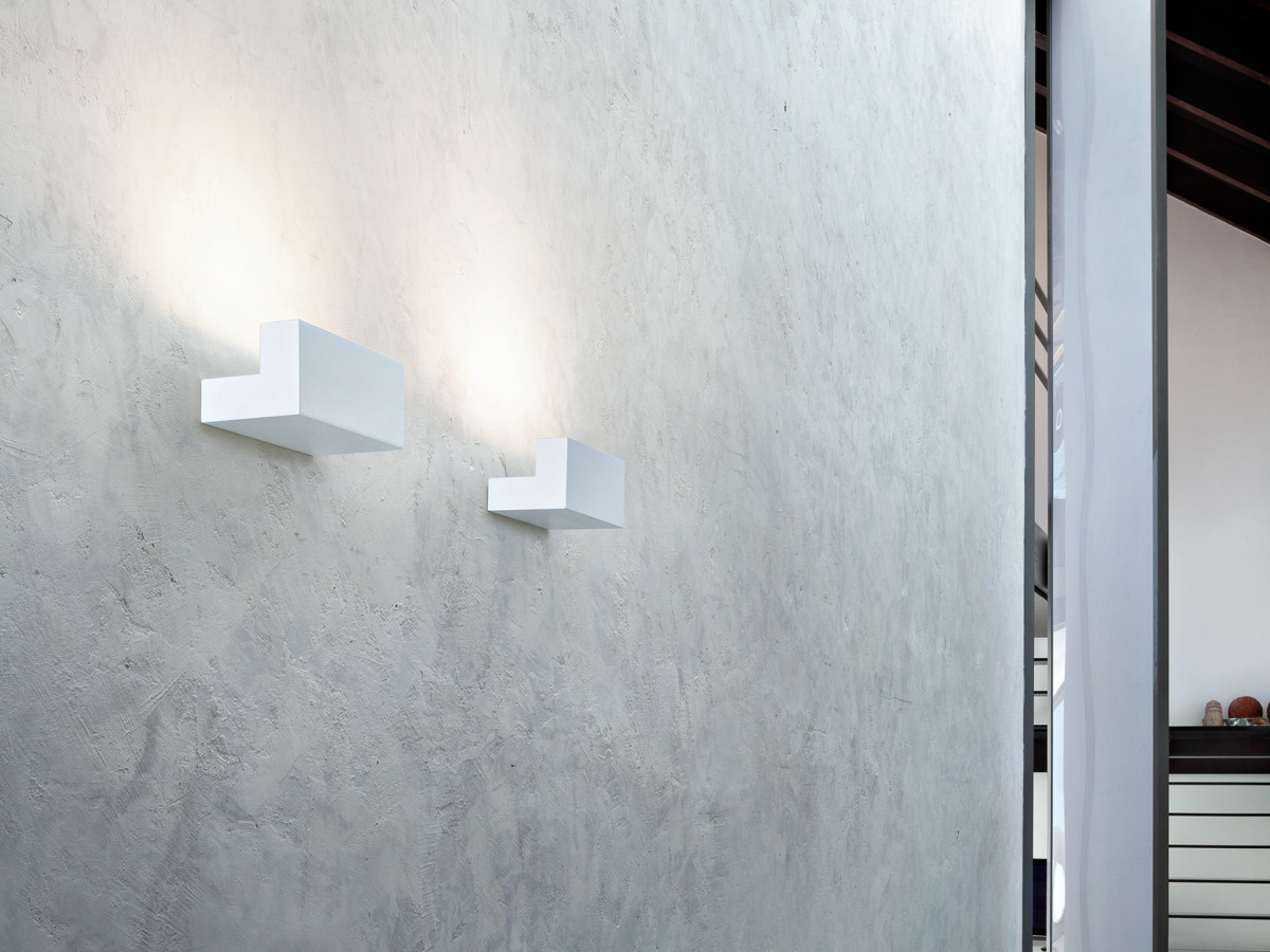 Buy the Flos Long Wall Light at Nest.co.uk
