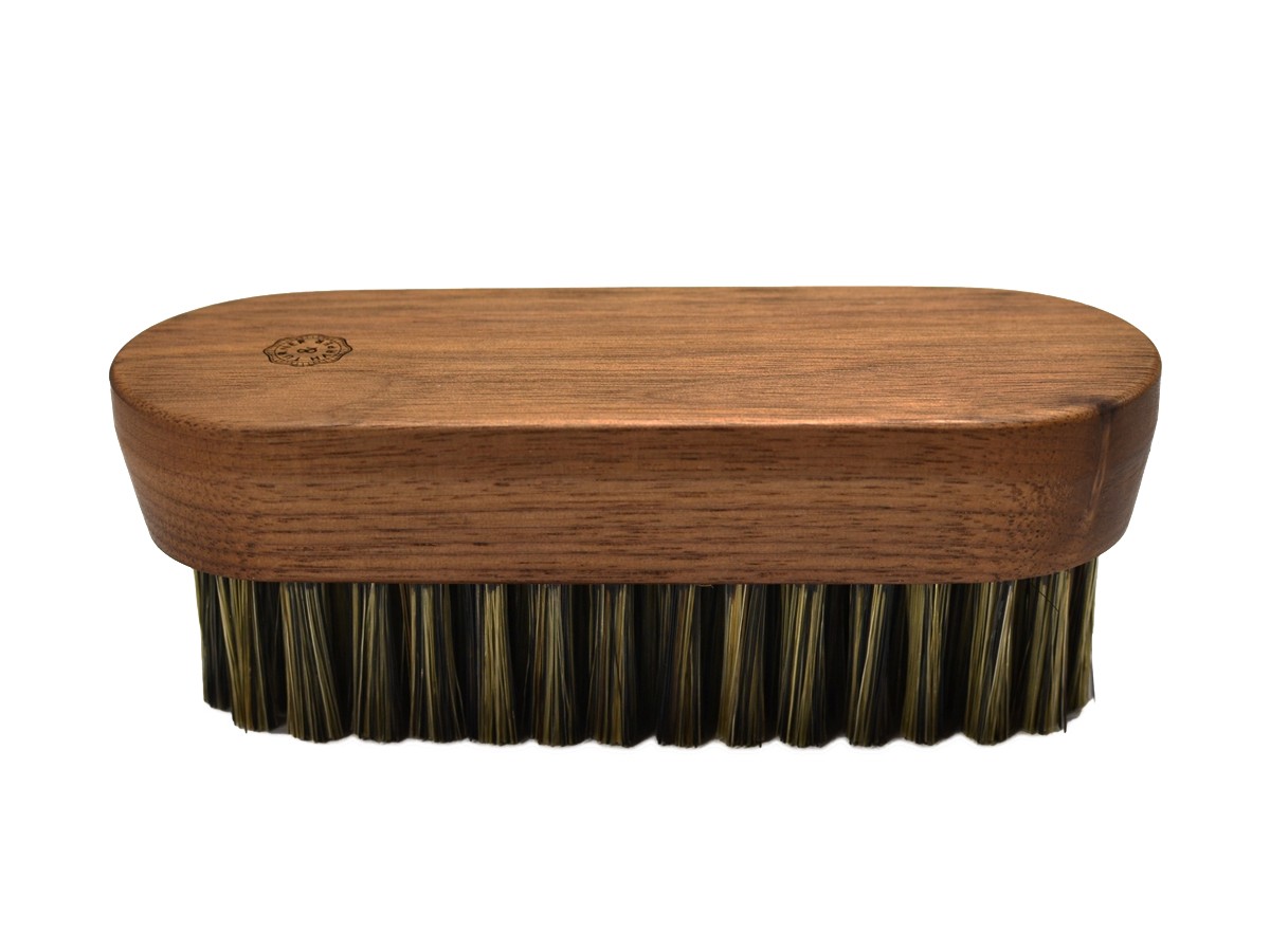 Turner & Harper Clothes Brush