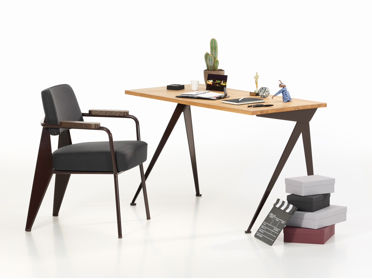 Buy the Vitra Compas Direction Desk at nest.co.uk