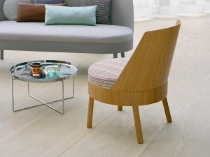 E15 EC02 Bessy Lounge Chair