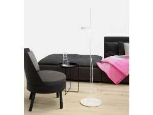 e15 LT06 Palo Floor Lamp