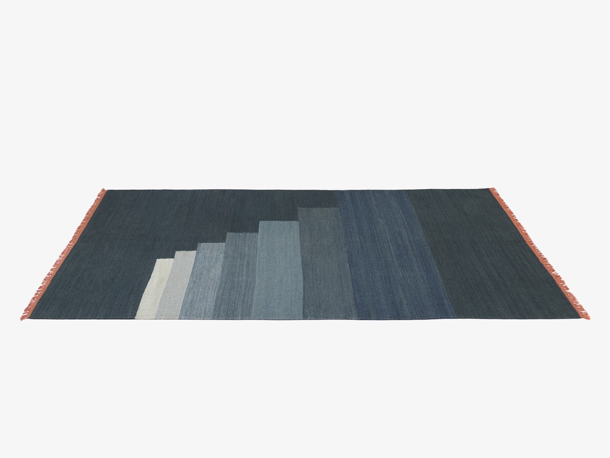 &Tradition Another Rug Blue Thunder