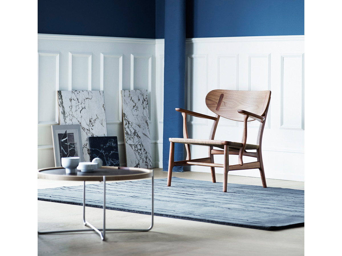 Buy the Carl Hansen & Son Carl Hansen CH22 Lounge Chair at ...