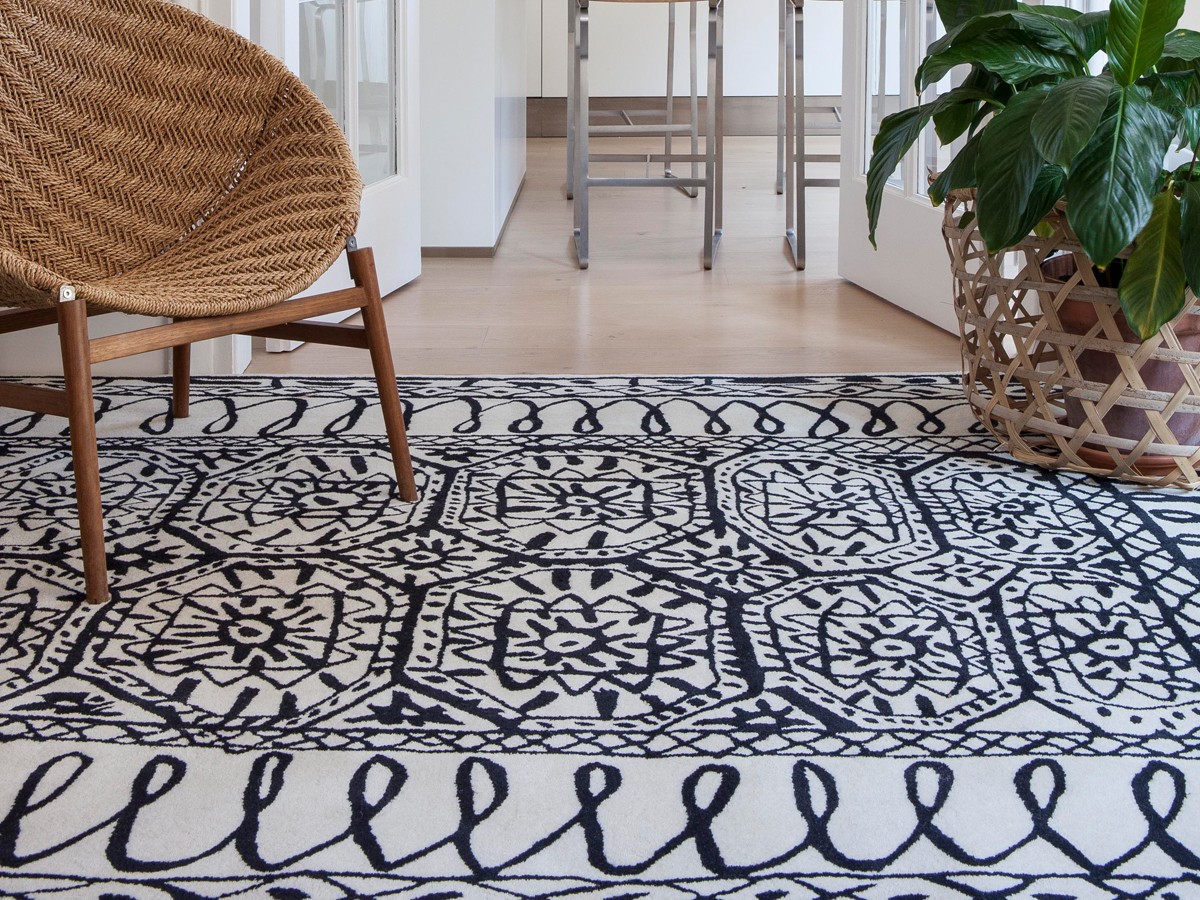 Buy The Nanimarquina Estambul Black On White Rug At Nestcouk - Nanimarquina Estambul Black On White Rug buy the nanimarquina estambul black on white rug at nestcouk - nanimarquina estambul black on white rug