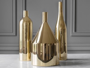 Skultuna Vase via Fondazza Model A