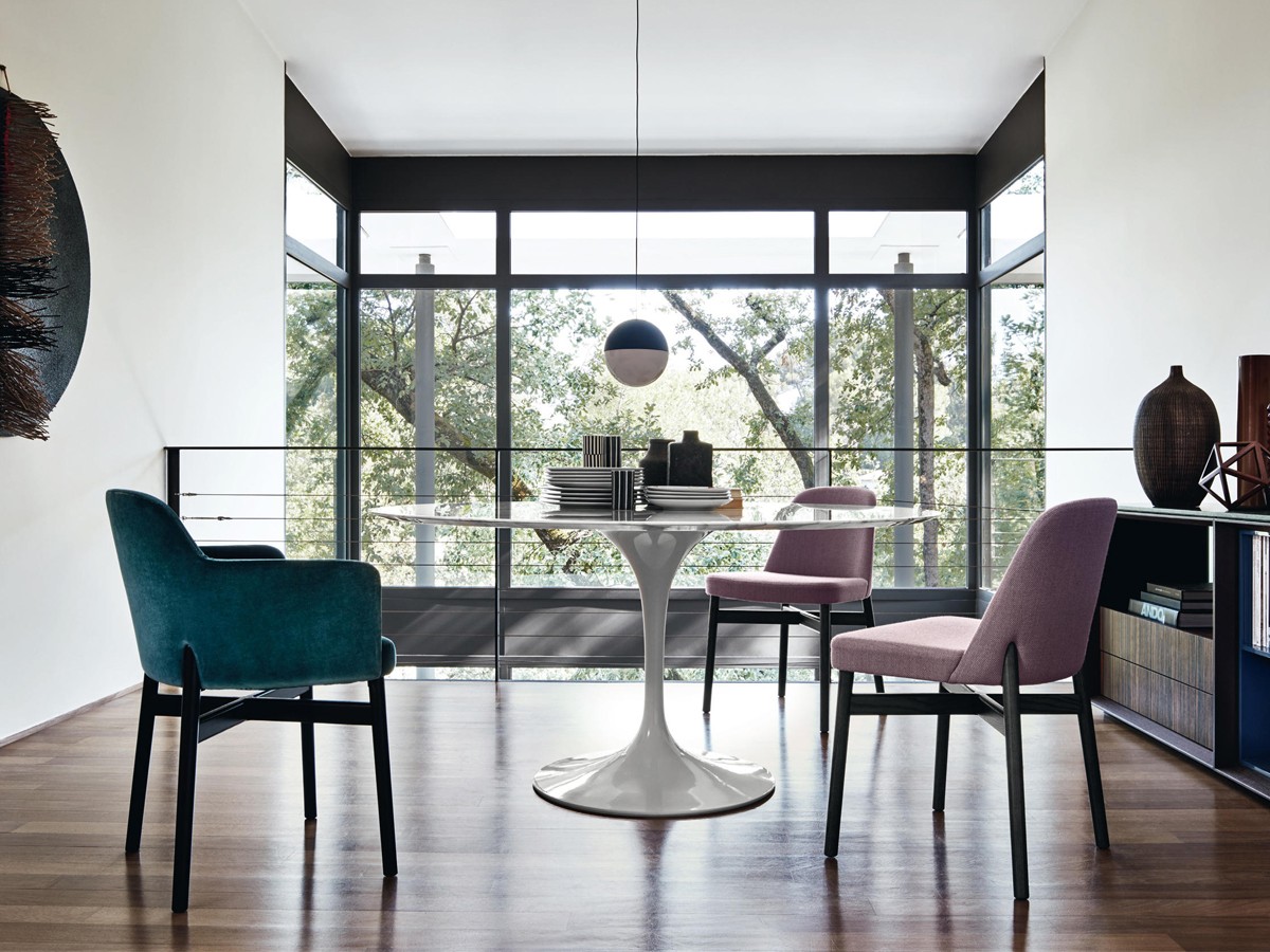 Buy the Knoll Saarinen Tulip Dining Table 137cm Diameter at nest.co.uk