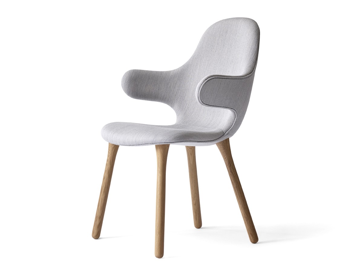 &Tradition Catch Chair JH1 in Sunniva Fabric