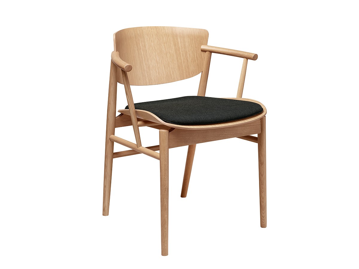 Fritz Hansen N01™ Dining Chair with Padded Seat