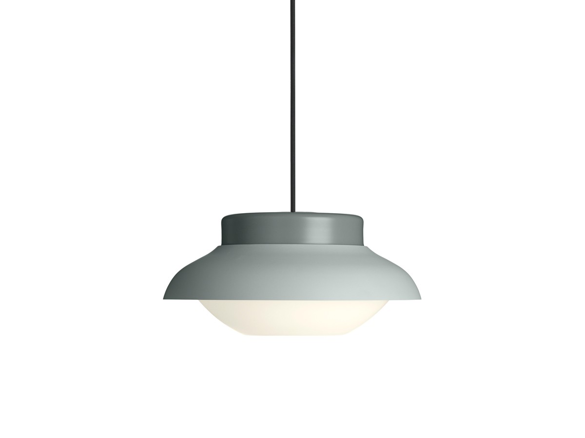 Gubi Collar Pendant Light