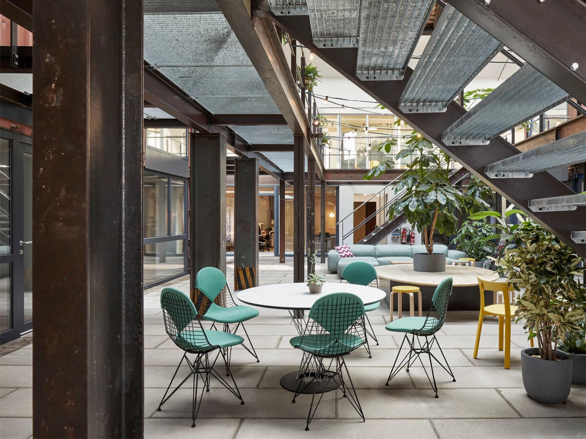 Vitra DKR-2 Eames Wire Chair