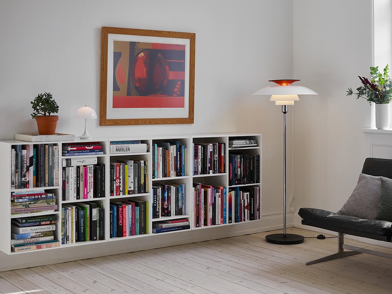 Buy the Louis Poulsen Panthella Portable Table Lamp at ...