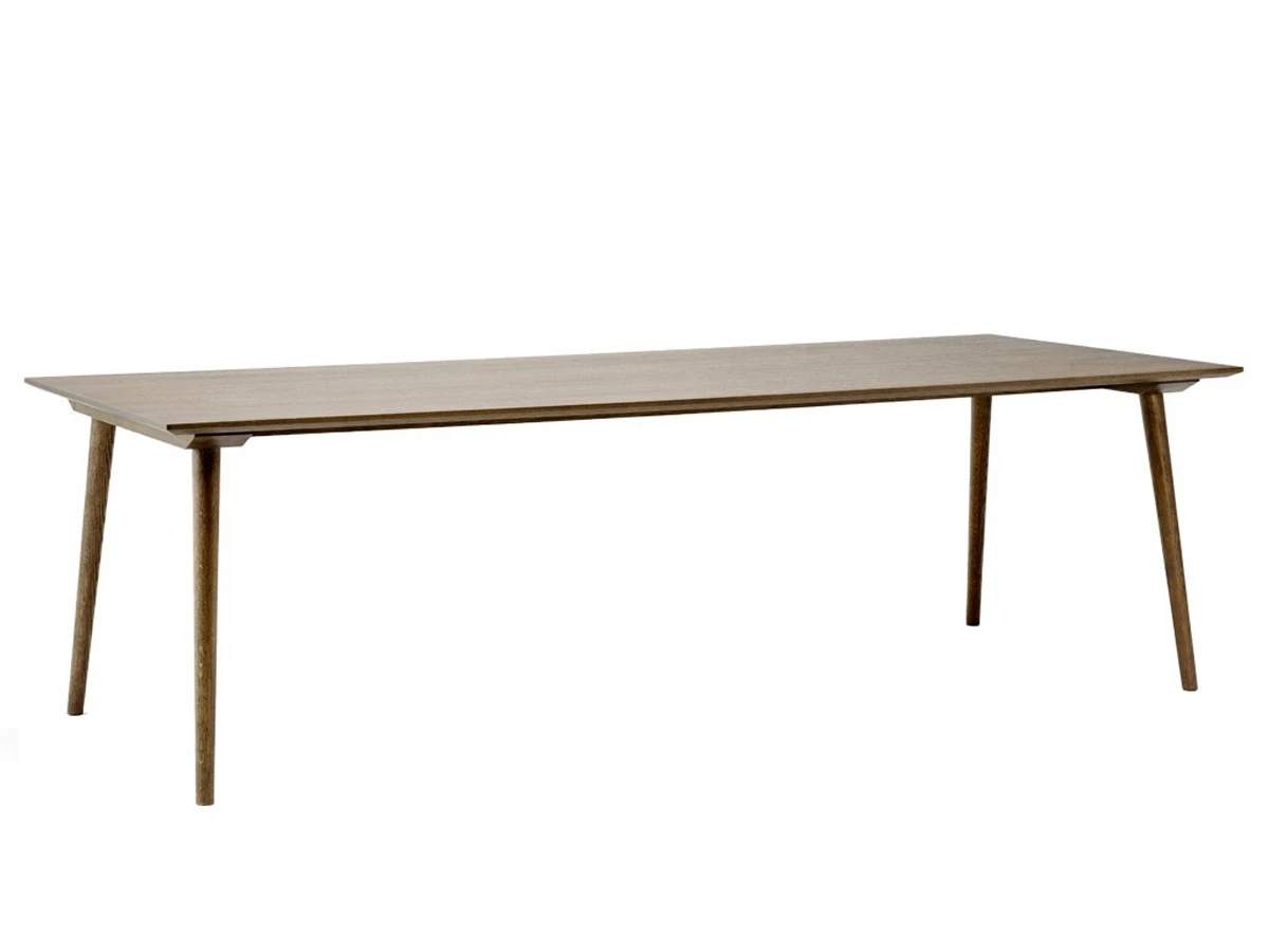 &Tradition SK6 In Between Dining Table