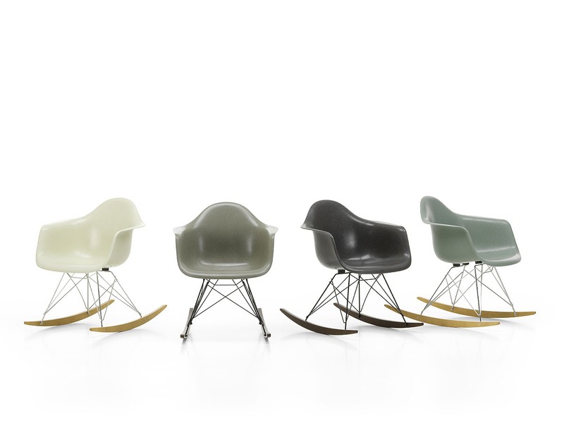 Buy the Vitra RAR Eames Fiberglass Rocking Chair Golden Maple Base at